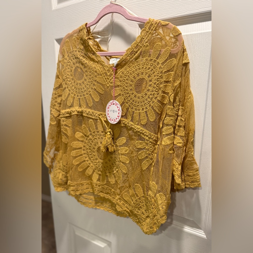 Umgee Mustard Yellow Lace Boho Blouse | NWT | Size Small | Crochet Floral Top - Picture 4 of 10